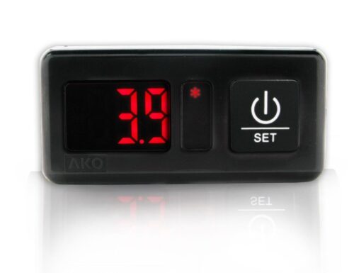 Termómetro digital AKO Darwin AKO-D14023 formato panel · AKO Darwin AKO-D14023 digital panel thermometer