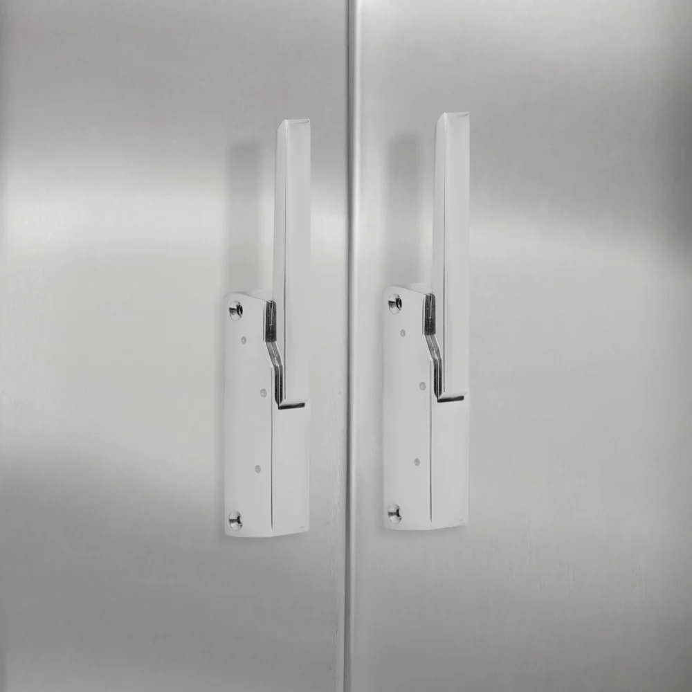 G-880 chrome zamak handle latch with C striker · view 4