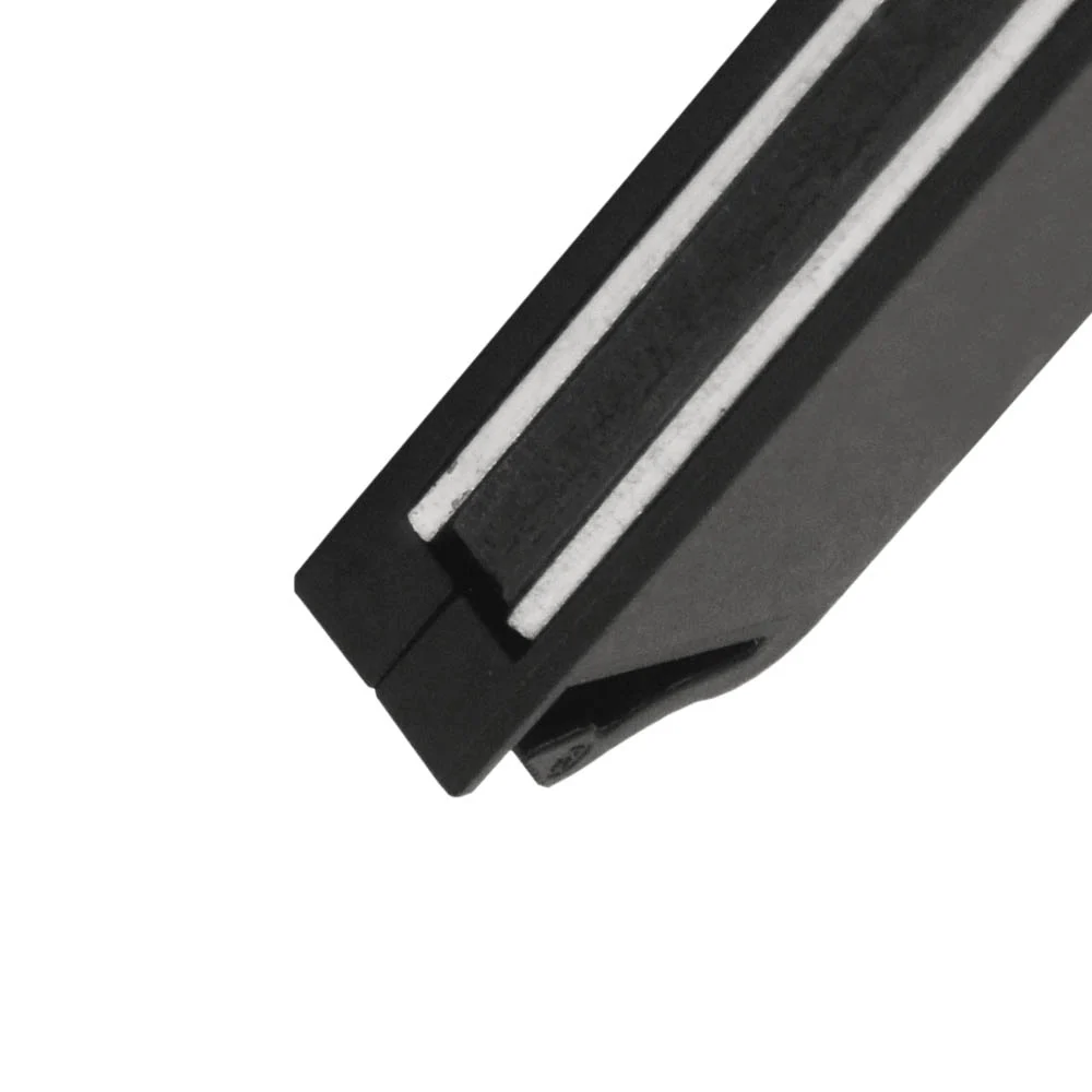 MAG/02 black polypropylene magnetic catch · view 3
