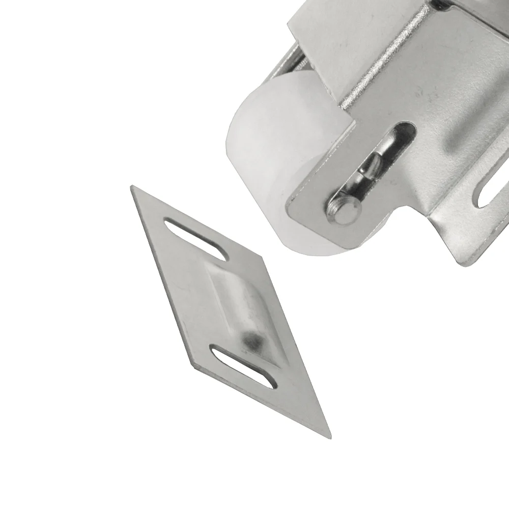 MF-136 zinc-plated steel latch mechanism · view 3