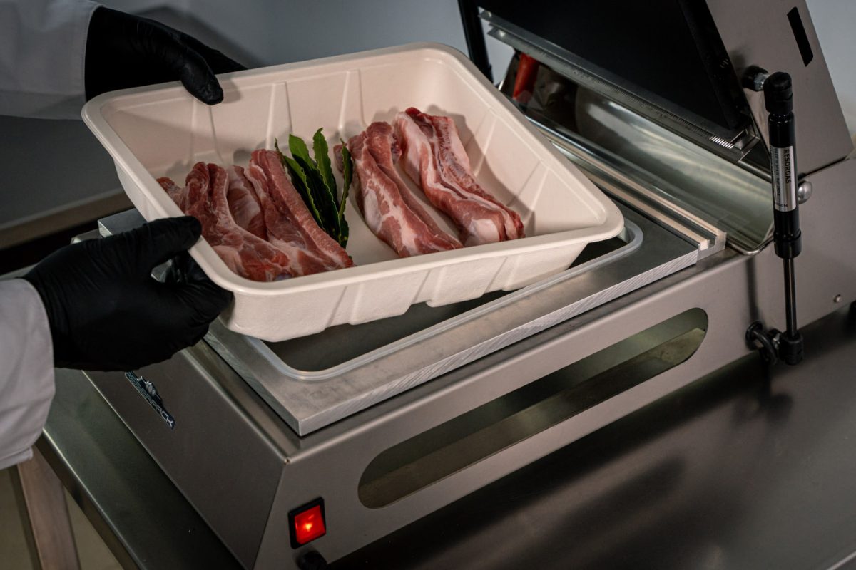 Tray with product in the RP-RA300 tray sealer